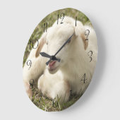 Kleine kind stuiten grote klok (Hoek)