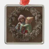 Kleine Kinder Embracing Metalen Ornament (Voorkant)