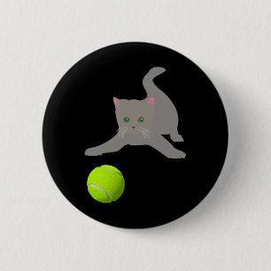 Kleine kitten spelen met een tennisbal kat ronde button 5,7 cm