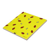 Kleine Ladybugs op de Gele Tegel Tegeltje (Zijkant)