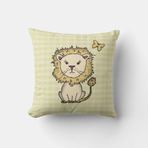 Kleine leeuw en vlinder op geel gewas kussen