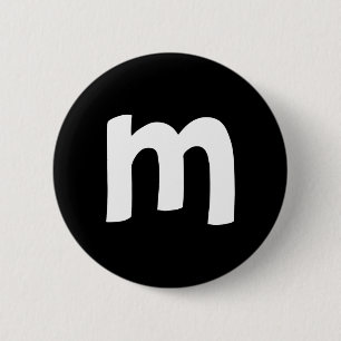 Kleine letters m ronde button 5,7 cm