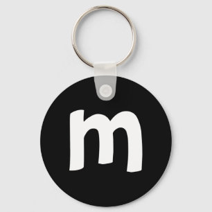Kleine letters m sleutelhanger