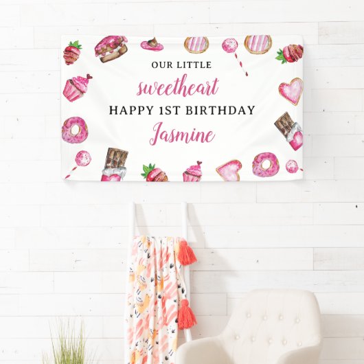 Kleine liefje 1e verjaardag Valentijn van de geboo Spandoek (Insitu)