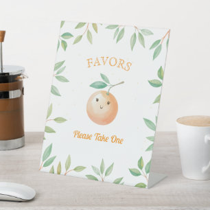 Kleine lieve baby cadeautjes neem er een reclamebord met voetstuk