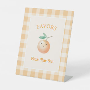 Kleine lieve baby cadeautjes neem er een reclamebord met voetstuk