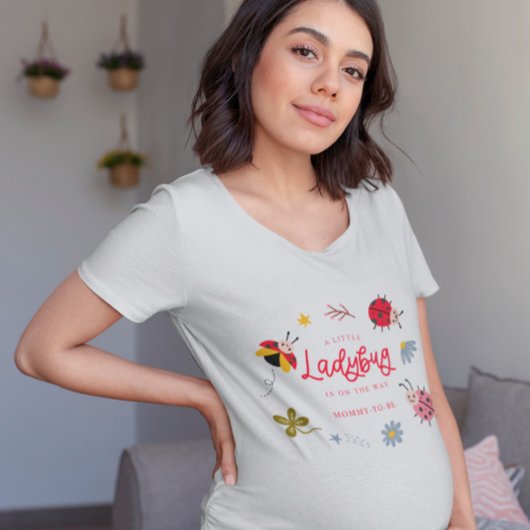 Kleine lieveheersbeestje mama te zijn t-shirt