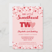 Kleine lieverd draaien twee 2e verjaardag partij kaart (Voorkant)