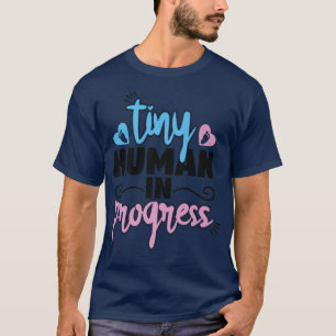 Kleine mensen in ontwikkeling grappig zwangere mam t-shirt