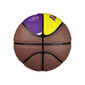 Kleine mini-basketbalsport met eigen naam basketbal (Rechts)