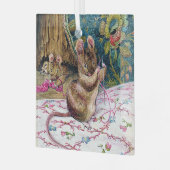 Kleine muis die een naald bevat glas ornament (Voorkant links)