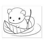Kleine muis die op een lef-kleurpagina drijft rubberstempel (Afrduk)