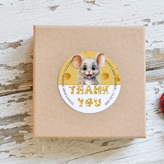 Kleine muis in Baby shower Ronde Sticker