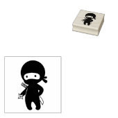 Kleine ninja die werpster vasthoudt rubberstempel (Gestempeld)