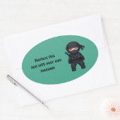 Kleine Ninja Krijger op Groen Ovale Sticker (Envelop)