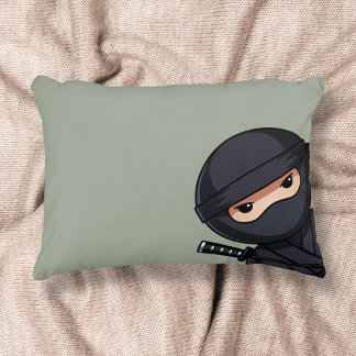 Kleine Ninja Krijger op Sage Groene Sierkussen Accent Kussen
