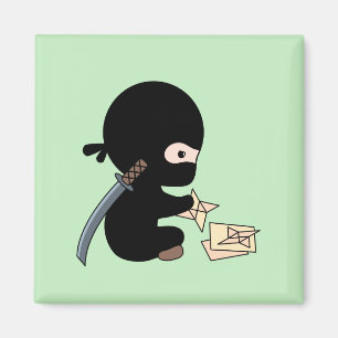 Kleine ninja maakt origami papier werpster magneet