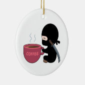 Kleine Ninja met grote koffie-Mok Keramisch Ornament (Rechts)