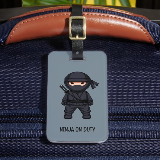 Kleine Ninja Warrior op Grijs Bagagelabel (Voorkant Insitu 2)