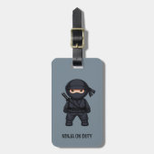 Kleine Ninja Warrior op Grijs Bagagelabel (Voorkant verticaal)