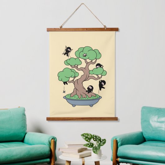 Kleine Ninjas in Bonsai-boom op Geel Hangend Wandkleed (Woonkamer)