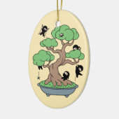 Kleine Ninjas in Bonsai-boom op Geel Keramisch Ornament (Links)