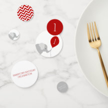 Kleine olifant met ballonvaardag