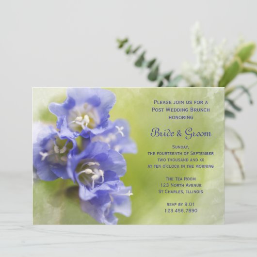 Kleine paarse tuinvloeien na de bruiloft brunch kaart (Staand voorkant)
