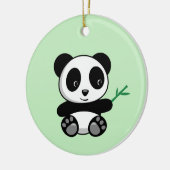 Kleine Panda met een Bamboe-toets op groen Keramisch Ornament (Links)