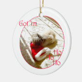 Kleine Pekingees pakt Sinterklaas Keramisch Ornament (Links)