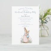 Kleine Peter Konijn en mama 1e verjaardag Kaart (Staand voorkant)