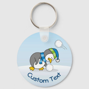 Kleine pinguïn die een sneeuwbalSleutelhanger krij Sleutelhanger
