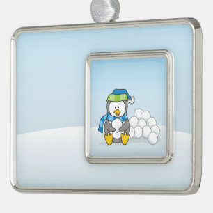 Kleine pinguïn die zit met sneeuwballen verzilverd omlijst ornament