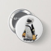 Kleine pinguïn met sleutelvistuig ronde button 5,7 cm (Voorkant /achterkant)