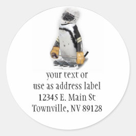 Kleine pinguïn met sleutelvistuig ronde sticker