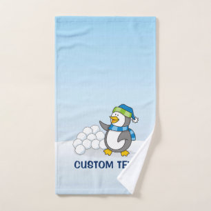 Kleine pinguïn met sneeuwballen bad handdoek