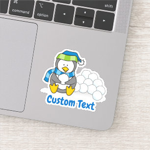 Kleine pinguïn met sneeuwballen sticker