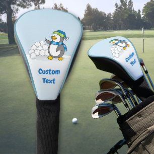 Kleine pinguïn met sneeuwballen zwaaien golf hoofd golfheadcover