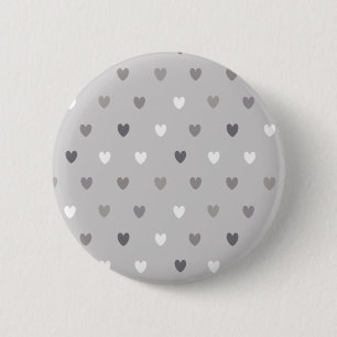 Kleine polka harten in grijze tinten ronde button 5,7 cm