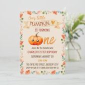 Kleine Pompoen 1e Eerste Verjaardagsfeestje Herfst Kaart (Staand voorkant)