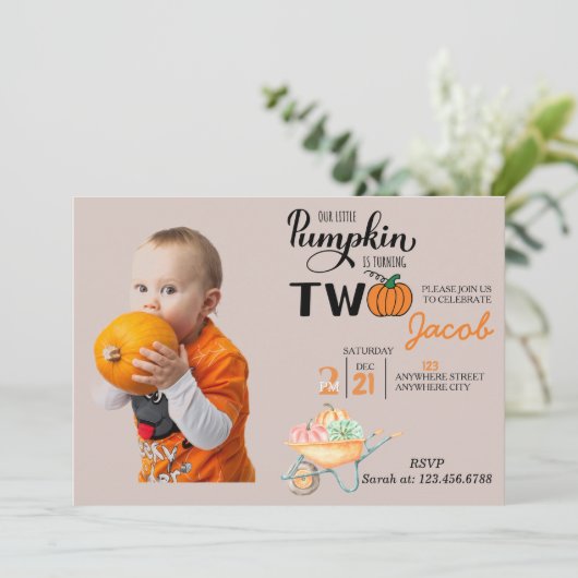 Kleine pompoen 2e verjaardag Kinderen van Birthday Kaart (Staand voorkant)