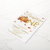 Kleine pompoen draaien een herfst Herfst Birthday Folie Uitnodiging (Gedraaid)