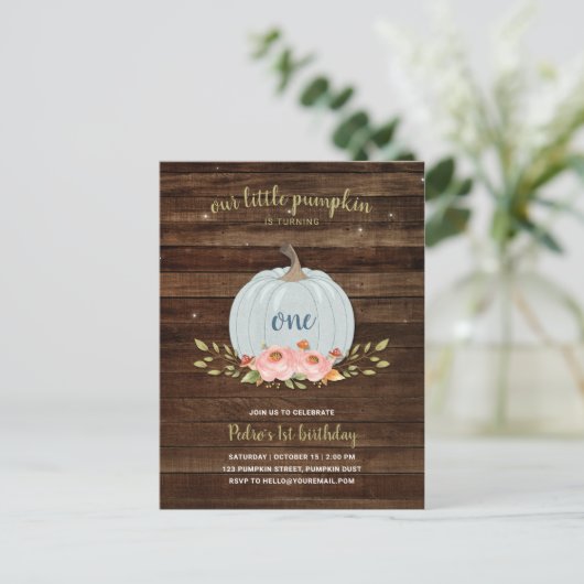 Kleine pompoen eerste verjaardag 1e jongen Herfst Uitnodiging Briefkaart (Staand voorkant)