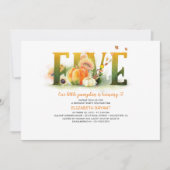 Kleine Pompoen Herfst 5e Verjaardagsfeestuitnodigi Kaart (Voorkant)