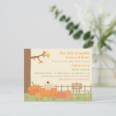 Kleine pompoen Herfst met een grote babyschoeisel Kaart (Staand voorkant)