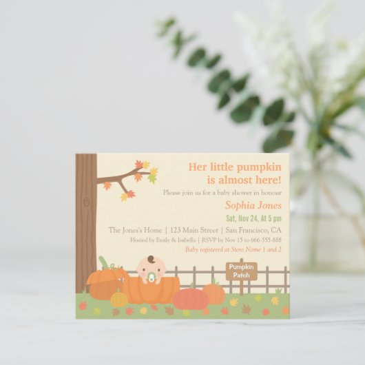 Kleine pompoen Herfst met een grote babyschoeisel Kaart (Staand voorkant)