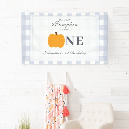 Kleine pompoen Herfst pastel blauw eerste verjaard Spandoek (Insitu)