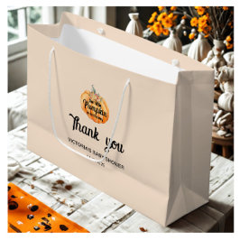 Kleine pompoen is op weg naar het Baby shower Groot Cadeauzakje