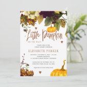 Kleine pompoen op komst babyshower in de herfst kaart (Staand voorkant)