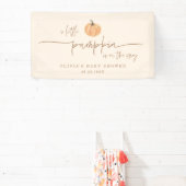 Kleine Pompoen Op Weg Herfst Baby Shower Vlag Spandoek (Insitu)